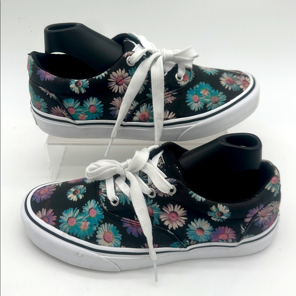 Vans Women's Doheny Dark Floral Black/Multicolor Lace Up Skate Shoes - Size 8.0